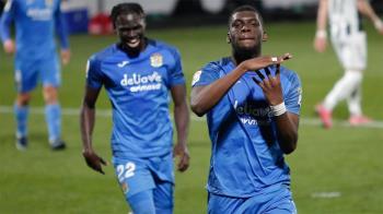 Ambos jugadores tienen contrato con los azulones y están en las agendas de varios Primera 
