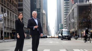 La presidenta se cita con el alcalde de la ciudad para disfrutar de 