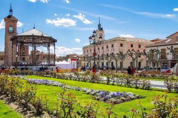 Sus edificios, calles y gastronomía están deseando conocerte, ¿vamos?