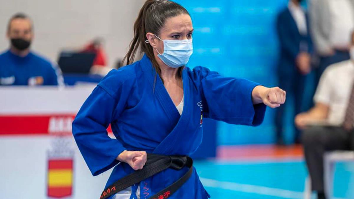 La torrejonera lleva practicando este deporte desde el 2013 y es 2º Dan, venció en la categoría de +40 años
