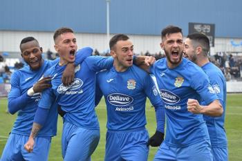 Un Equipo muy serio y controlador del balón supera con nota el partido más importante de la primera vuelta