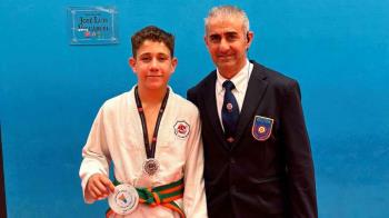 El deportista compite en categoría alevín +58 kilos 