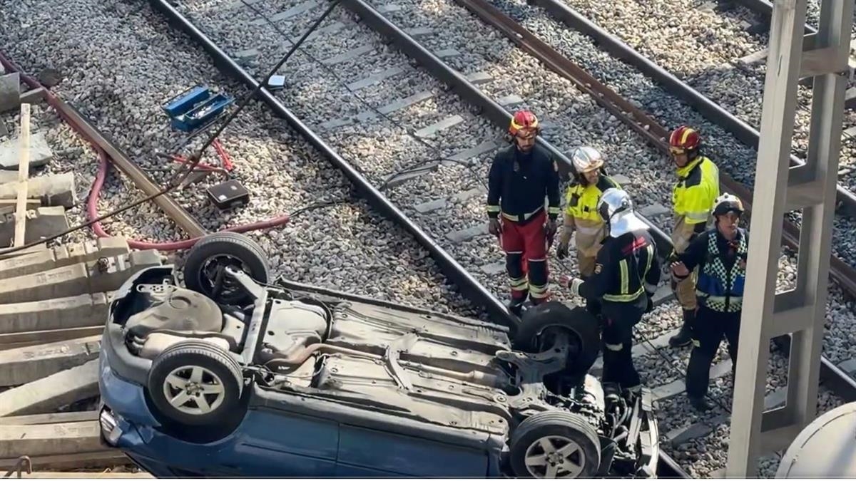 El conductor, único ocupante del vehículo, salió por sus propios medios y fue trasladado al Hospital 12 de Octubre
