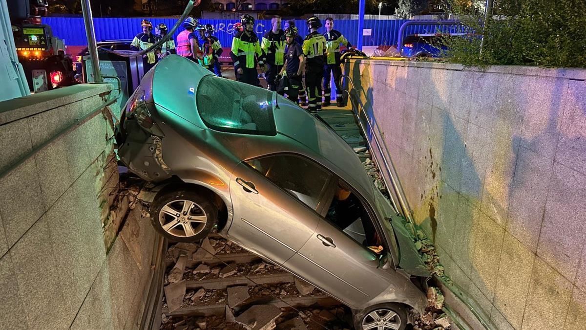 Dos coches colisionan en Paseo de la Castellana provocando un aparatoso accidente