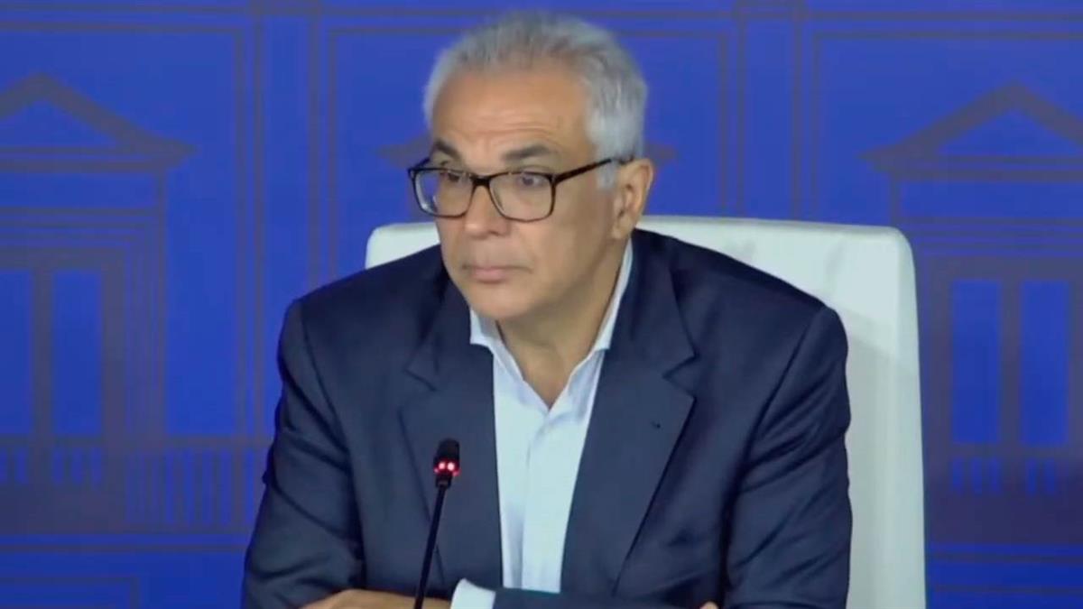 Izquierdo denuncia la saturación de los servicios sociales por la regularización de inmigrantes