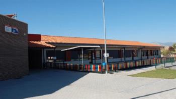 Debido al aumento de la oferta educativa pública en la región
