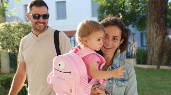 La familia y la escuela deben crear una red de apoyo que fomente el desarrollo integral de los niños