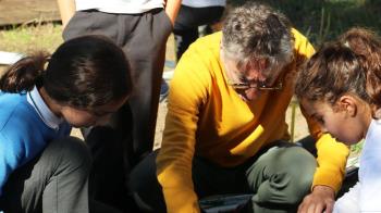 El ocio en familia en la Comunidad de Madrid cuenta con experiencias que combinan el bilingüismo y el aprendizaje activo.