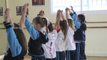 En Casvi, se integra el baile en la formación de los niños y jóvenes, lo que les ayuda descubrir quiénes son y qué pueden aportar