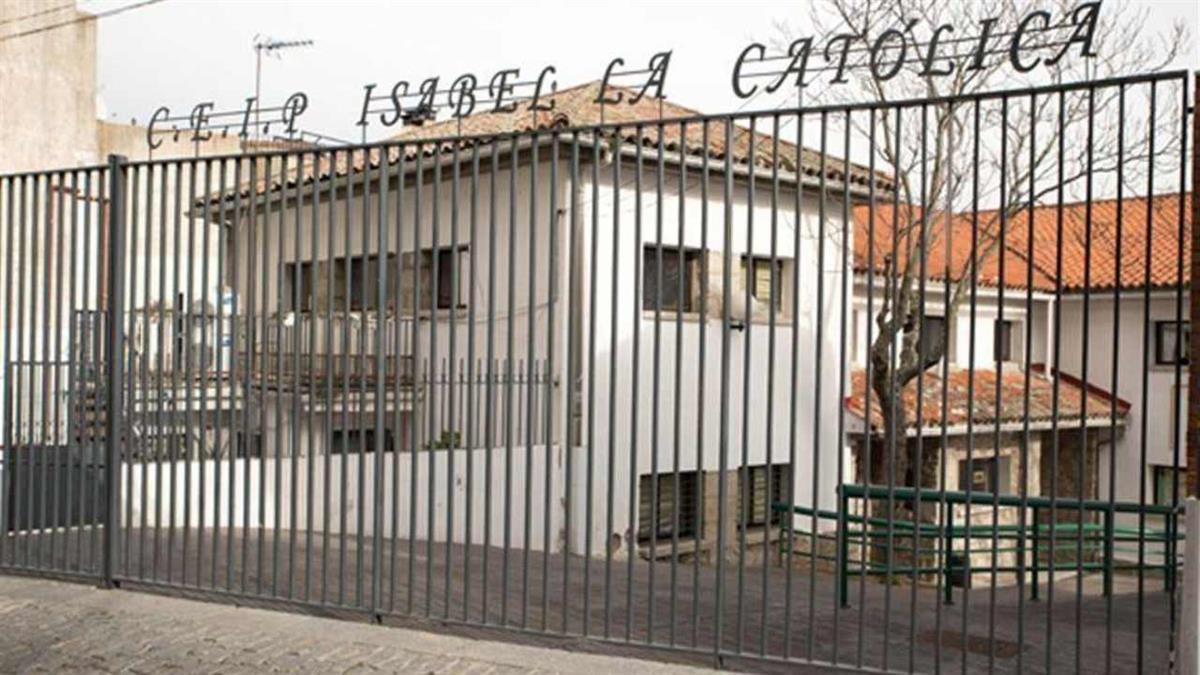 El partido de Carlos Gómez denuncia ante la Fiscalía el proyecto que supondría el derribo del edificio
