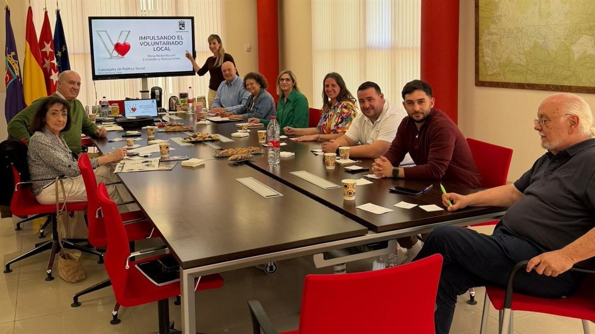 El Ayuntamiento impulsa un nuevo modelo colaborativo entre entidades sociales para modernizar el voluntariado y adaptarlo a las nuevas necesidades del municipio