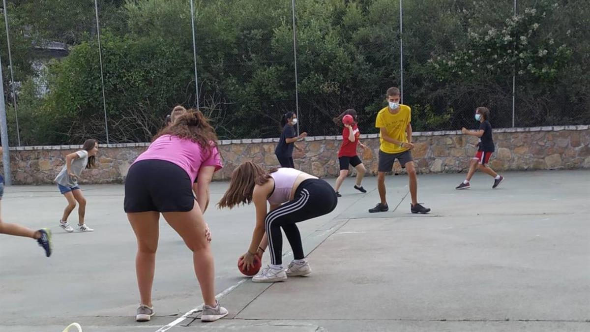 Hoy comienza el plazo de preinscripcion, una vez rellenas se entregarán de forma presencial en el polideportivo de Villafontana y en la piscina de Las Cumbres
