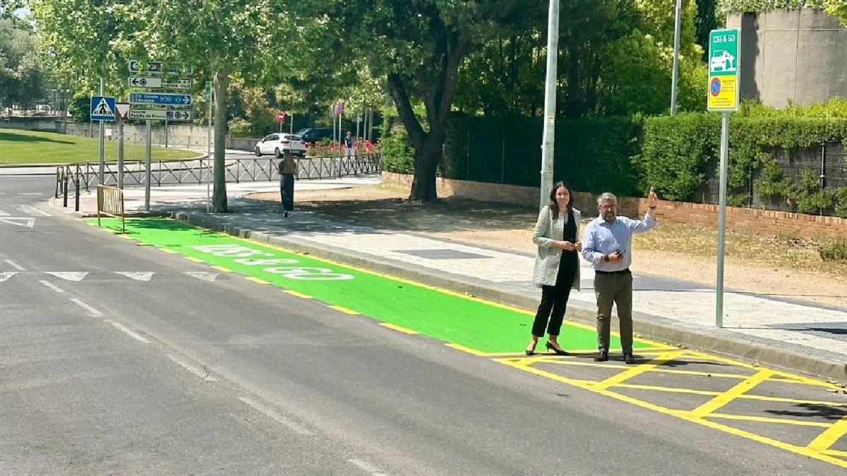 Zonas de parada reservadas para que los padres dejen a sus hijos en el colegio con seguridad
