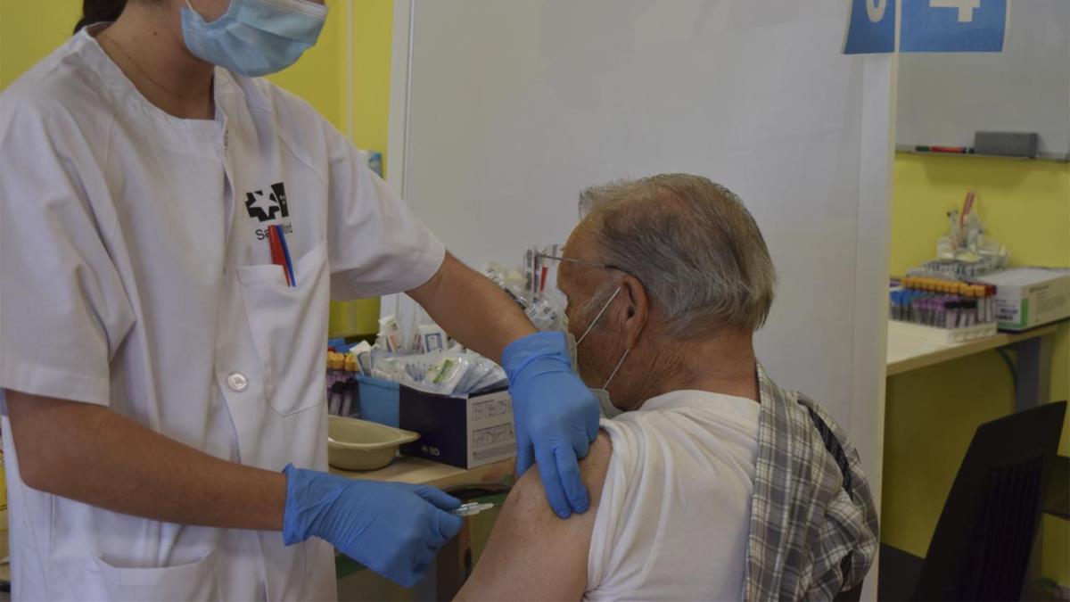 Estas personas serán citadas desde sus centros de salud para acudir a vacunarse con las dosis de Moderna