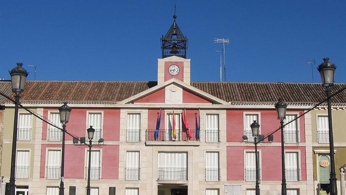 Van a comenzar las obras para retirar las viejas cubiertas de fibrocemento de los almacenes municipales 