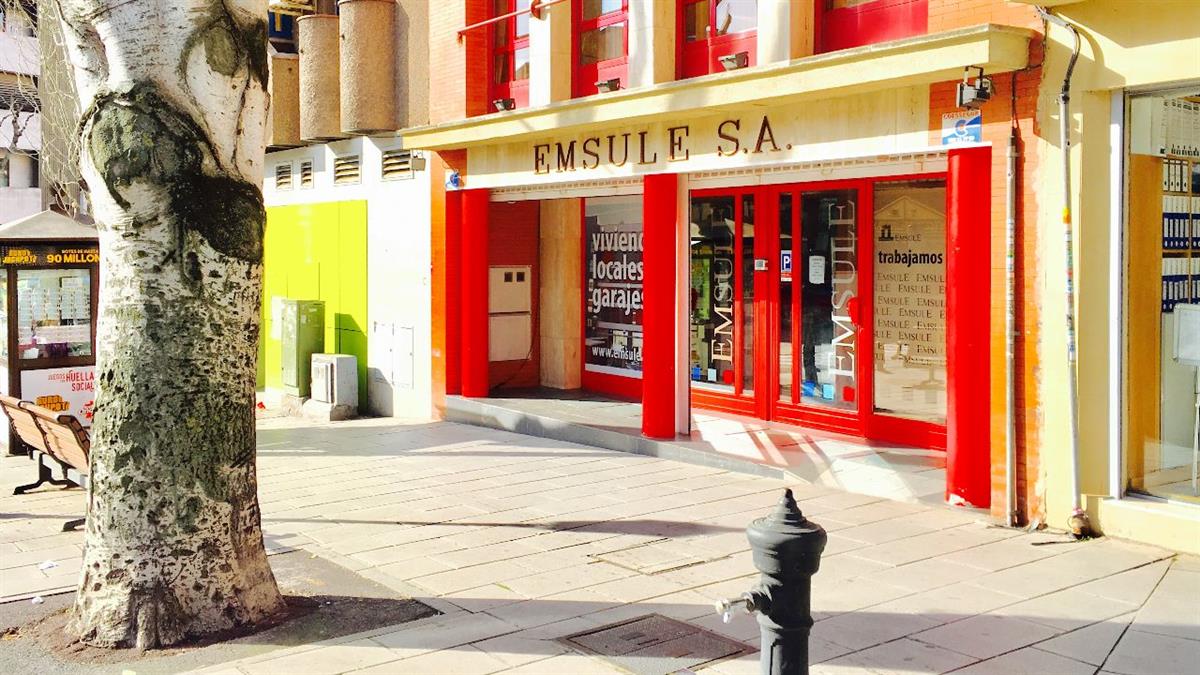 El PP y ULEG afean esta ausencia de Javier Márquez mientras que el PSOE recuerda que no estaba obligado a comparecer