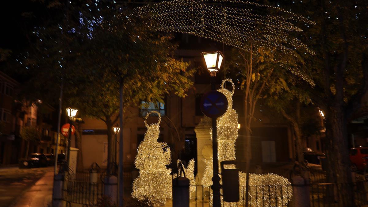 El encendido será este viernes 10 de diciembre, tras el inicio de la fiesta de inauguración que se celebra a las 19:00 horas con espectáculos infantiles