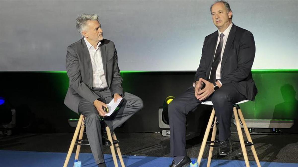 Utilizará la plataforma Minecraft Education para impartir talleres y actividades 