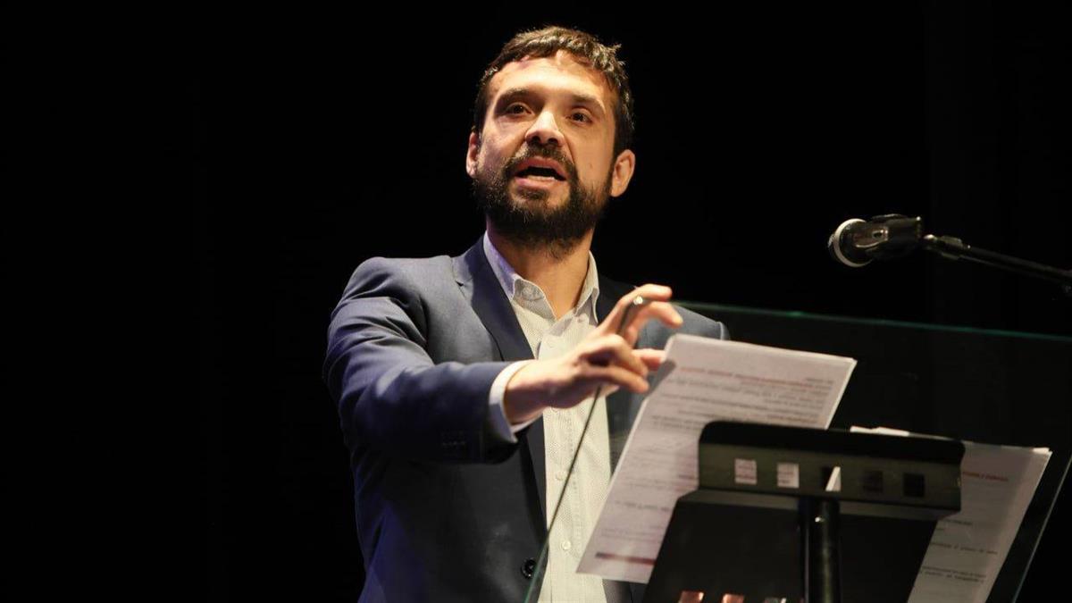 Figura clave en la política local, Santos deja un legado de compromiso y transformación en su ciudad