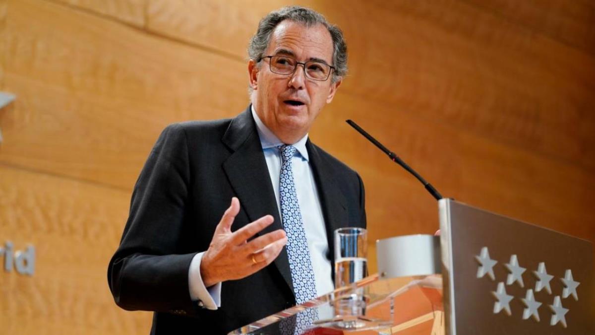 El consejero de Educación, Enrique Ossorio, ha criticado duramente la gestión de Pedro Sánchez en materia educativa