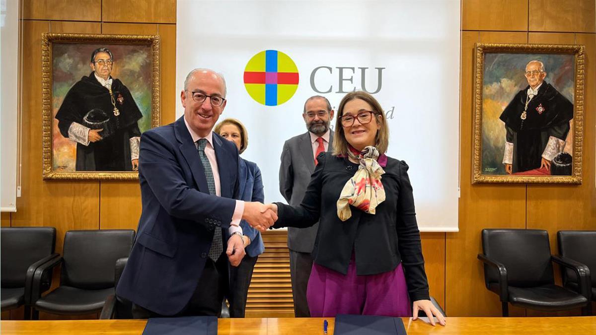 Con el objetivo de promover la enseñanza de la cultura y la legua española a extranjeros