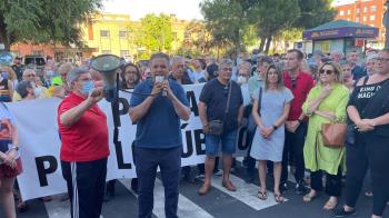 Los asistentes piden que se dote de personal a los centros de la ciudad