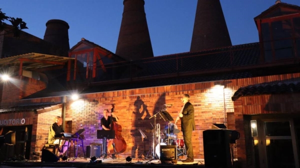 Micro Abierto pone el broche de oro a Música en el Jardín
