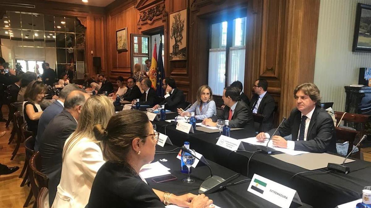 El alcalde participa en este encuentro que sirve para preparar la Presidencia Española de la Unión Europea en el segundo semestre de 2023