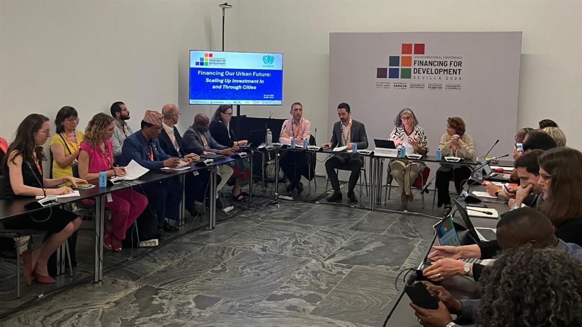 Testa ha participado en una conferencia internacional organizada por ONU-Hábitat