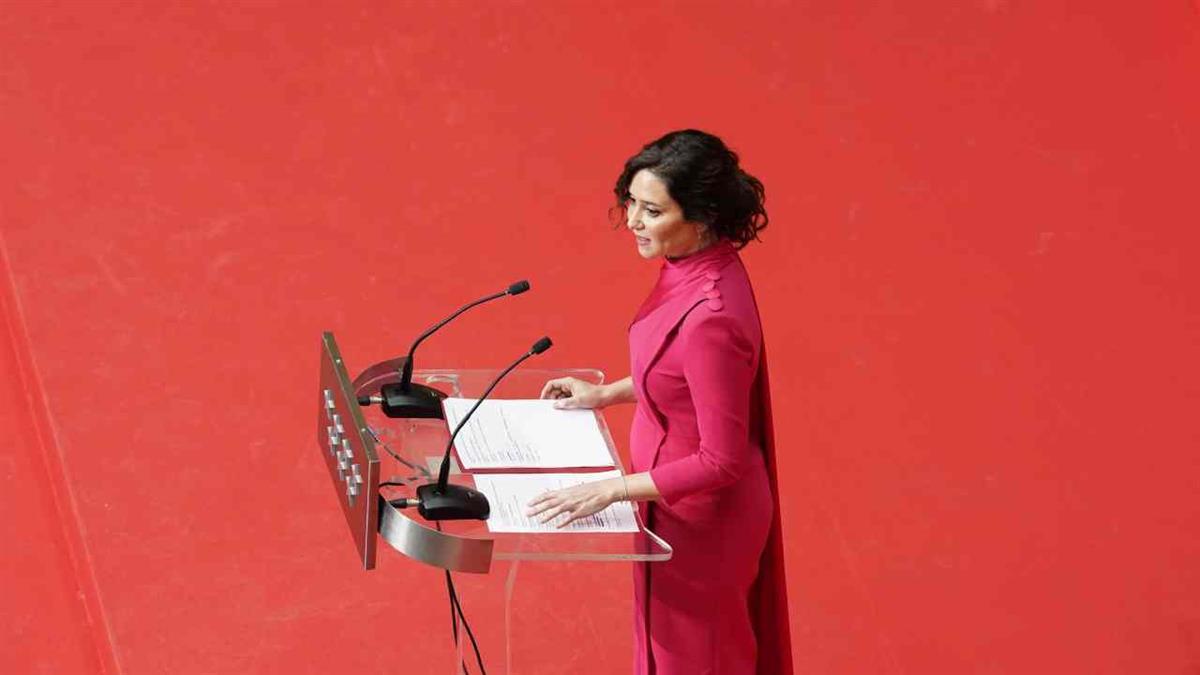 La presidenta celebra el Día de la Carta Magna defendiendo la Comunidad de Madrid como “concordia, respeto y pluralismo”

