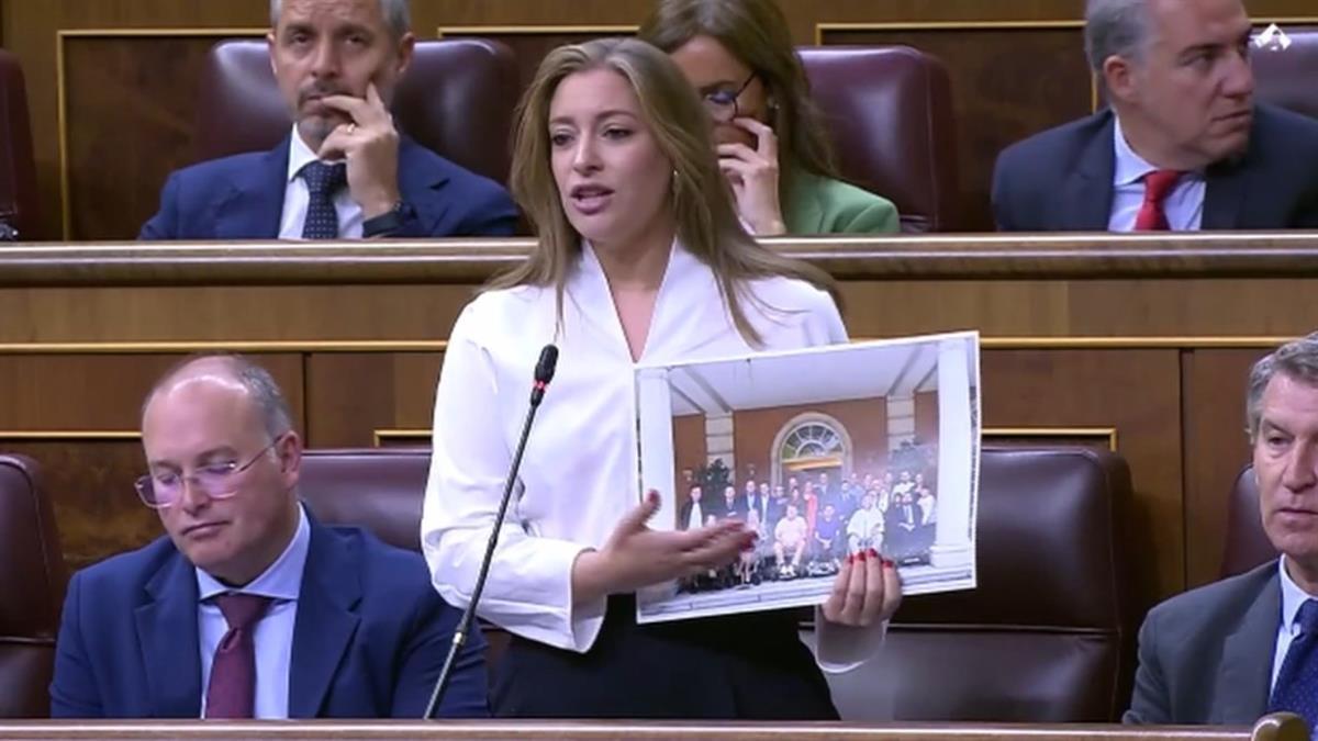 La portavoz del PP en el Congreso, Ester Muñoz, reclama una respuesta para la Ley ELA 