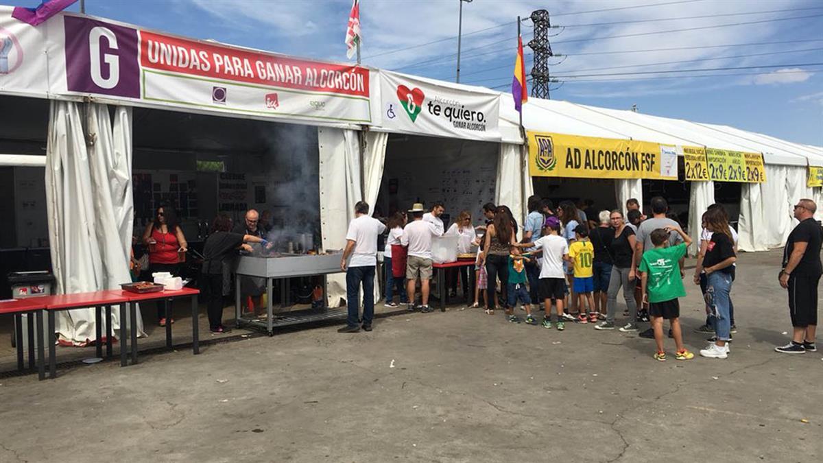 Por cada gasto superior a diez euros en las casetas participantes, se obtendrá un sello para el sorteo