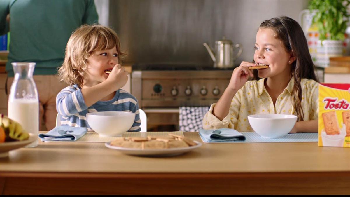 Los productos destinados a niños y que contengan grandes cantidades de azúcar no podrán publicitarse