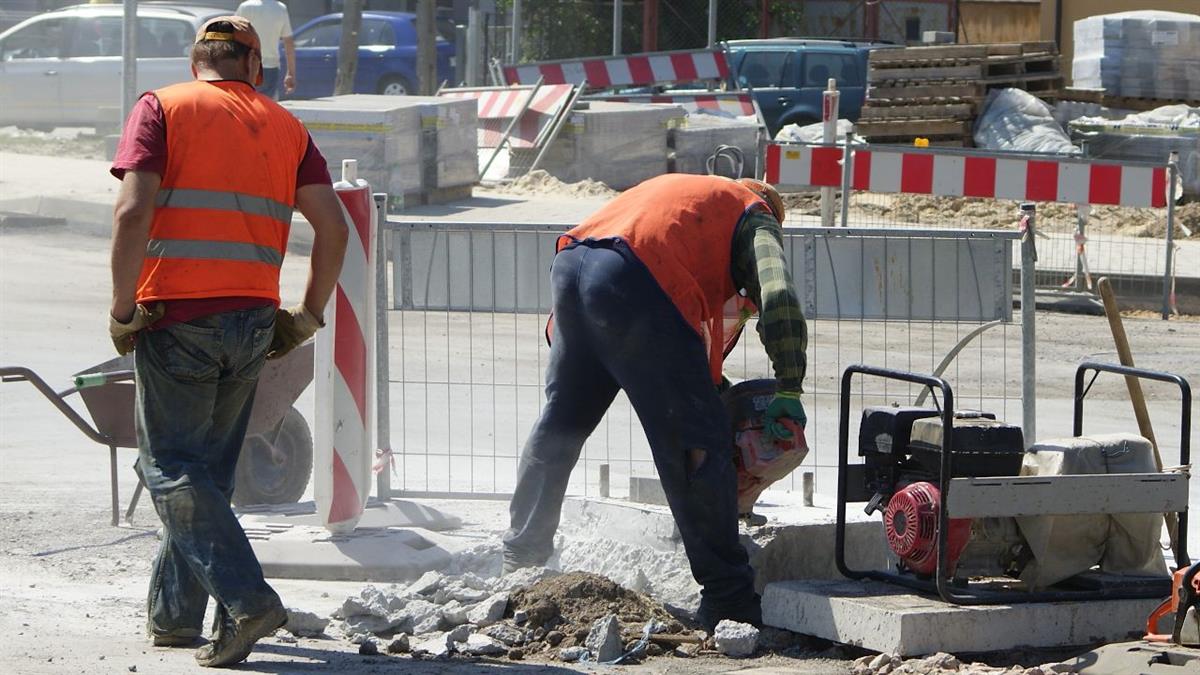 Se ofrece un contrato de 6 meses y la incorporación será antes del 1 de noviembre de este año