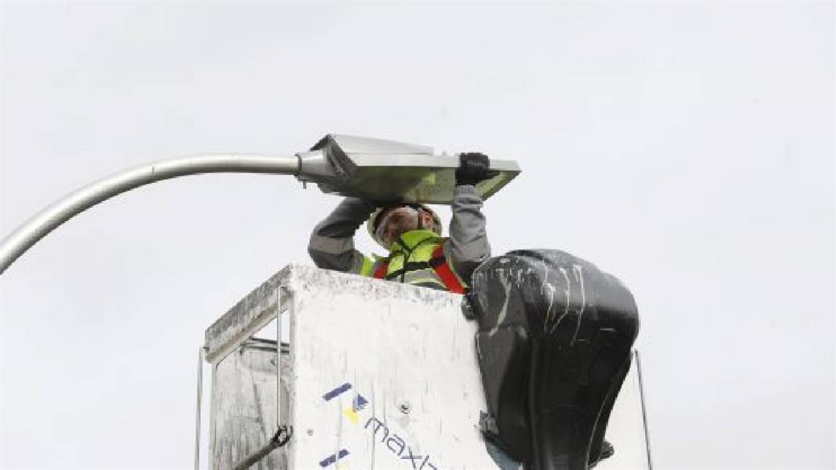 El contrato, dependiente del Área de Obras y Equipamientos, afecta a alumbrado público, túneles, instalaciones hidráulicas ornamentales y galerías de servicios
