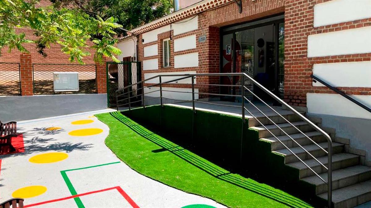 Los vecinos de Villaviciosa podrán continuar recibiendo clases de inglés de calidad