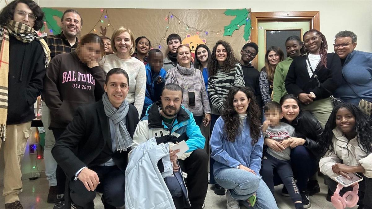 Mediante medios municipales y privados el objetivo es potenciar su integración social mediante la acogida por parte de otros familiares