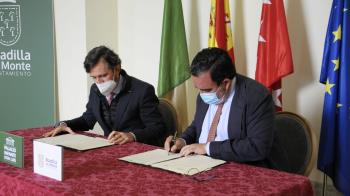 La Universidad becará a los tres alumno con mejores expedientes de la localidad