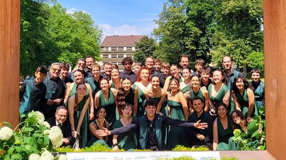 El grupo consiguió el Premio del Público y fue segundo en el voto del jurado, a escasas décimas del primero