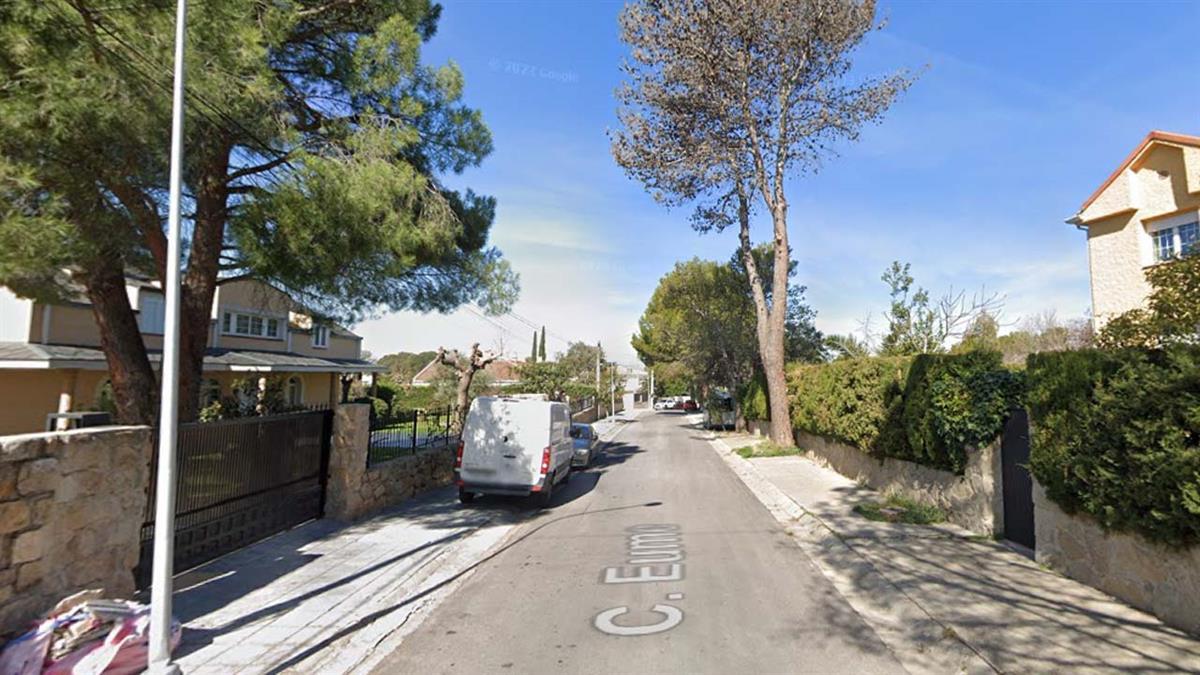 Para efectuar trabajos de ampliación y mantenimiento de sus instalaciones