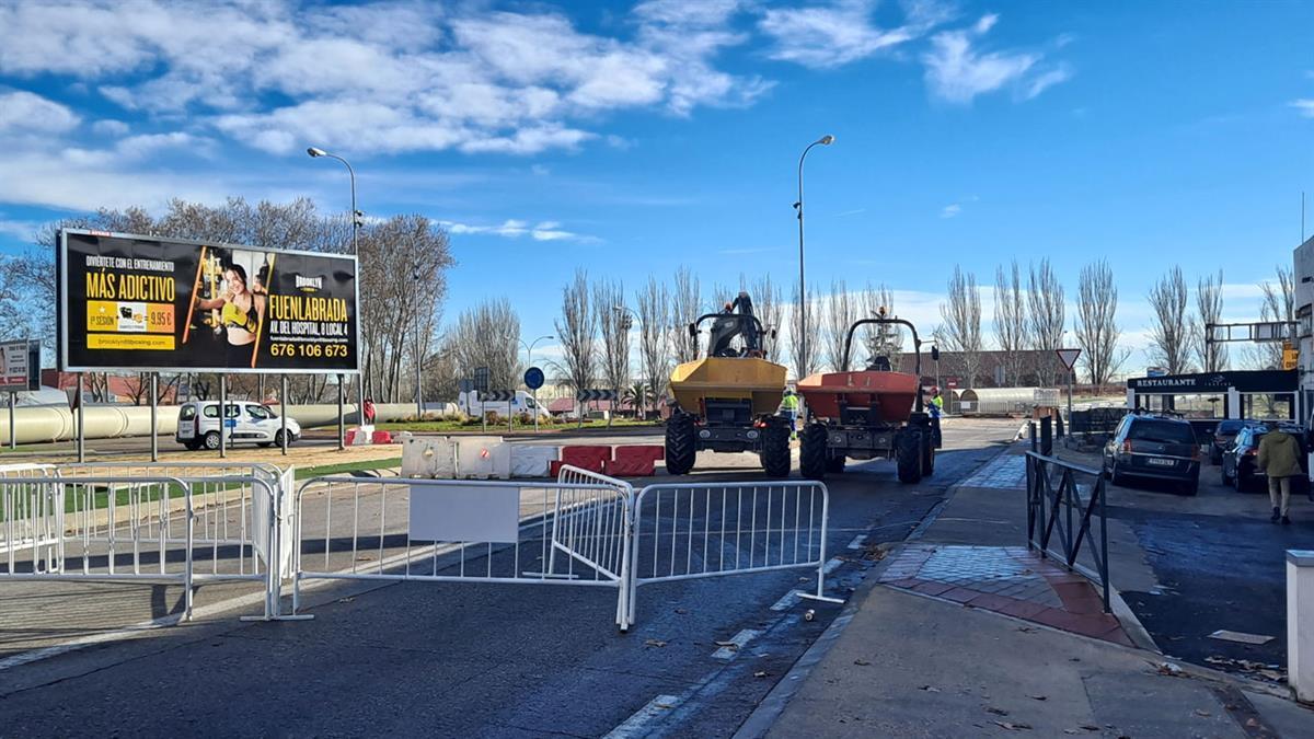 Siguiendo el calendario previsto, la zona permanece cortada al tráfico para poder llevar a cabo los trabajos