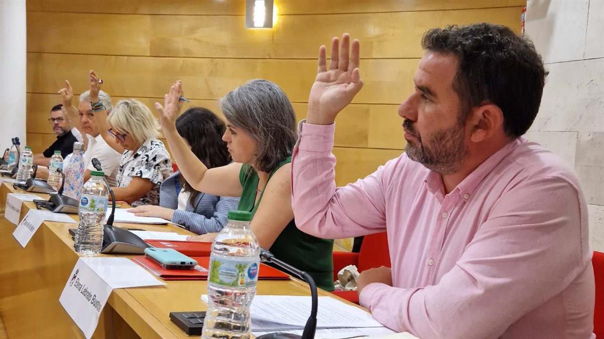 Podemos-Izquierda Unida volvió a "hacer hincapié" con el compromiso con la participación ciudadana