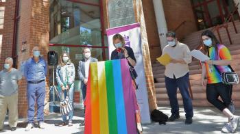 Ángel Viveros: "hay que apoyar al colectivo LGTBI"