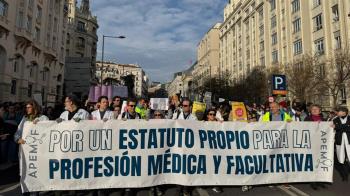 El Comité de Huelga se reúne para elaborar un nuevo calendario de movilizaciones contra las propuestas de Mónica García