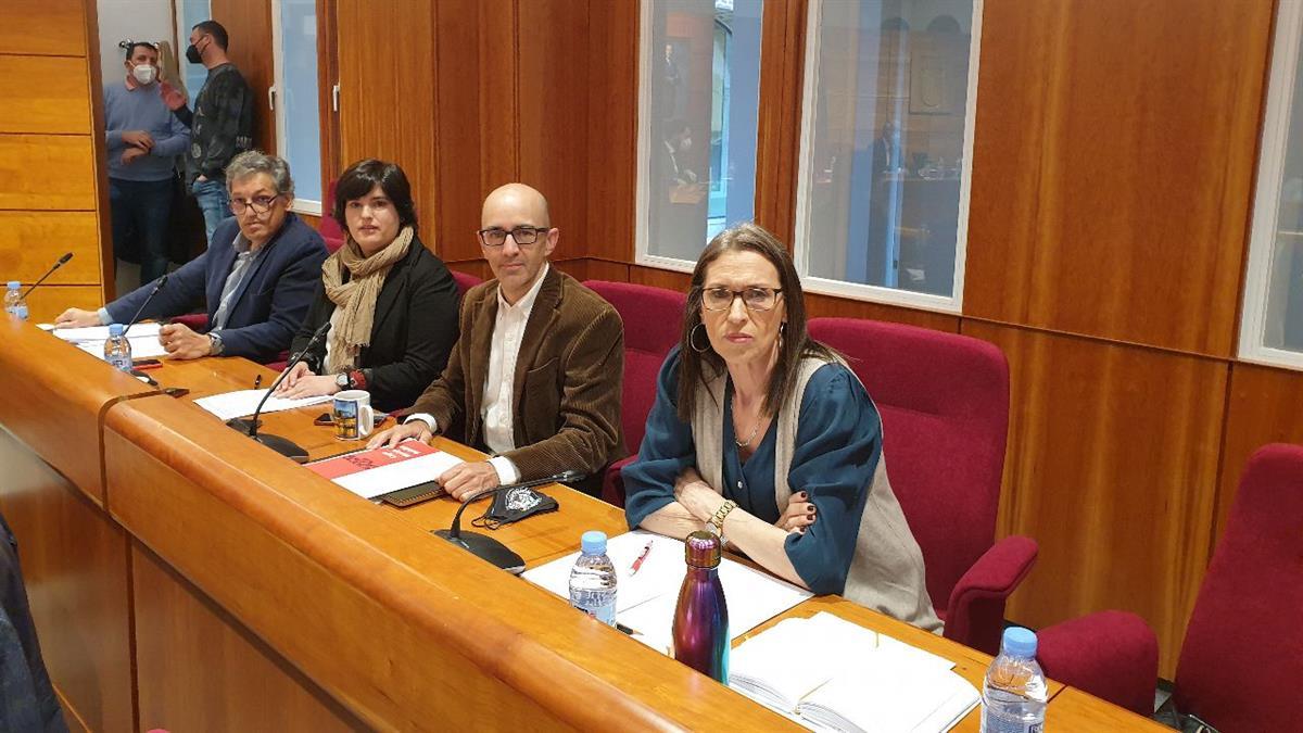 El portavoz del PSOE ha detallado en el pleno municipal que se ha dejado de ejecutar 81 millones del presupuesto del 2021
