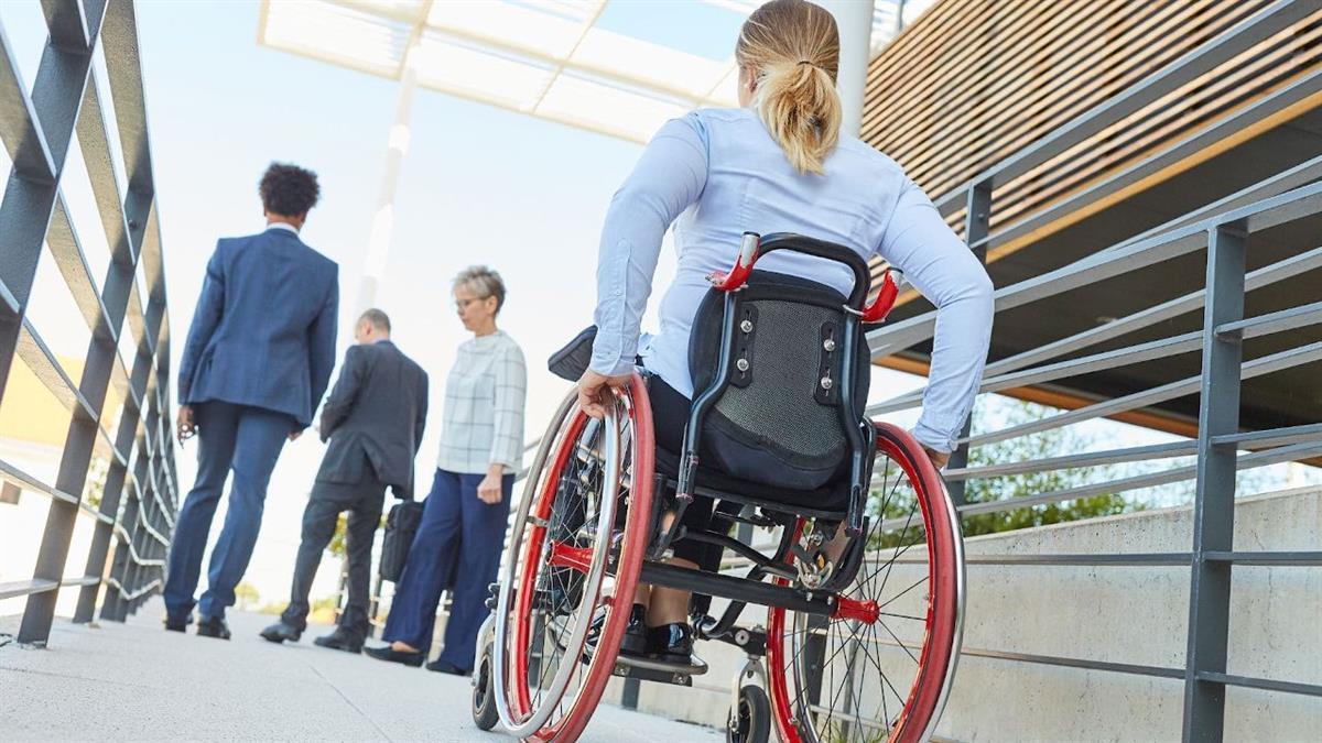 Recuerda que el PP tumbó una moción hace dos meses con medidas dirigidas mejorar la accesibilidad de la ciudad