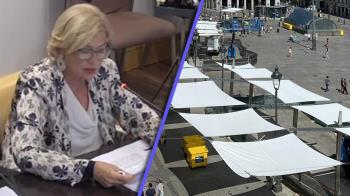 Los socialistas denuncian el sobrecoste de los toldos colocados durante el verano y el PP contesta