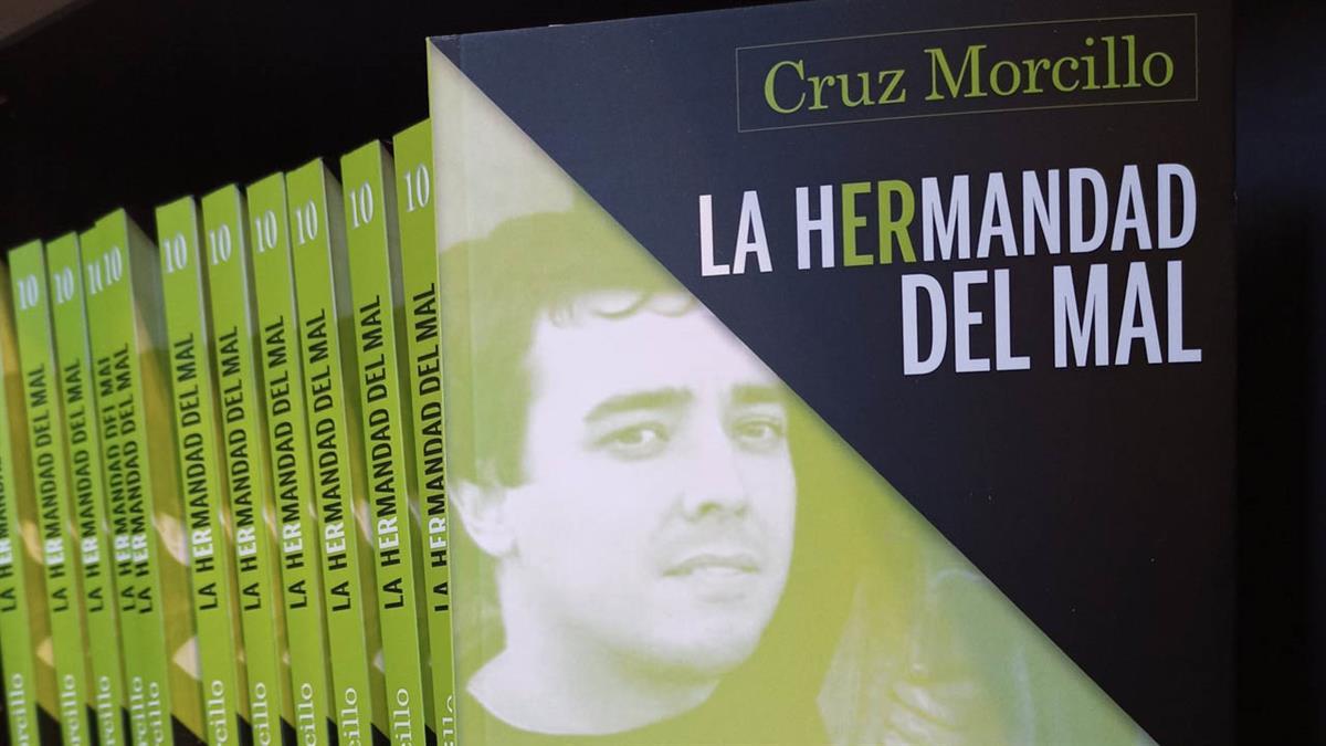 La autora y periodista estará firmando todas las copias