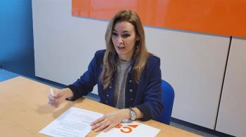 La portavoz de la formación naranja, Patricia de Frutos, ha expuesto las principales líneas de la petición