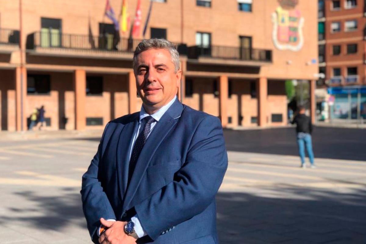 La formación, capitaneada por José Antonio Luelmo, considera insuficientes las medidas del Gobierno